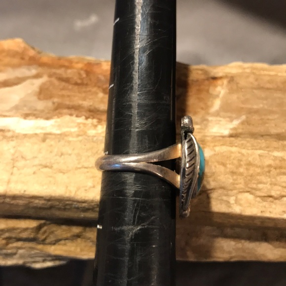 Navajo Sterling Silver & Turquoise Ring - Picture 5 of 8